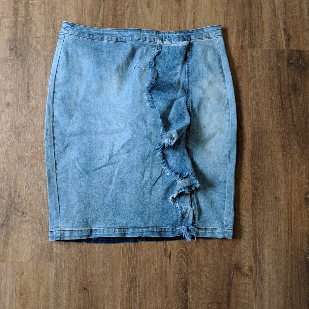 Denim skirt